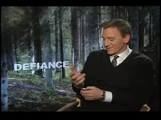 Daniel Craig (Defiance)