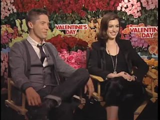 Topher Grace & Anne Hathaway (Valentine's Day)