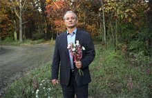 Broken Flowers - Photo Gallery