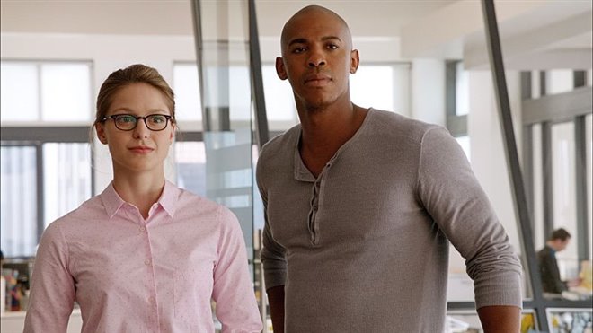 Supergirl: The Complete First Season - Photo Gallery
