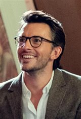 Jonathan Bailey Photo