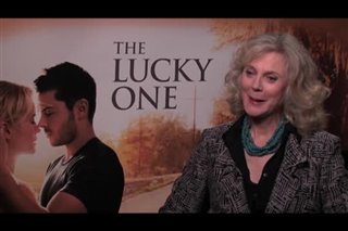 Blythe Danner (The Lucky One) - Interview