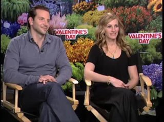 Bradley Cooper & Julia Roberts (Valentine's Day)