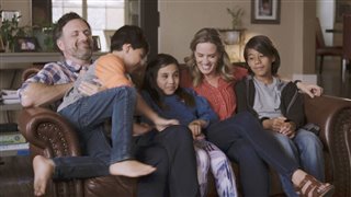 'Instant Family' Featurette - "True Family"