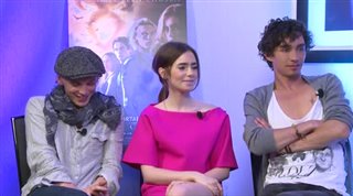 Jamie Campbell Bower, Lily Collins & Robert Sheehan (The Mortal Instruments: City of Bones)