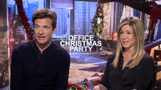 Jason Bateman & Jennifer Aniston Interview - Office Christmas Party