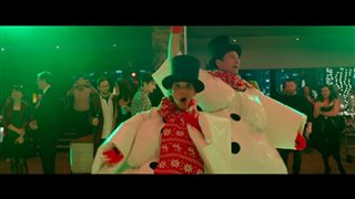 Office Christmas Party Movie Clip - "Sumo Suits"