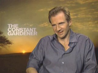 RALPH FIENNES - THE CONSTANT GARDENER